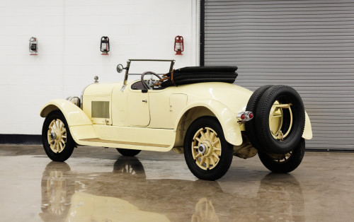 1933 Marmon Sixteen Sedan | Gooding Christie's